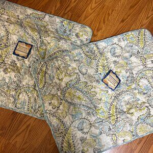 Set of‎ 2 Standard Pillow Shams 20 x 26 inches NWT